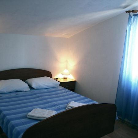 Apartments Leo ペトルチャネ エクステリア 写真