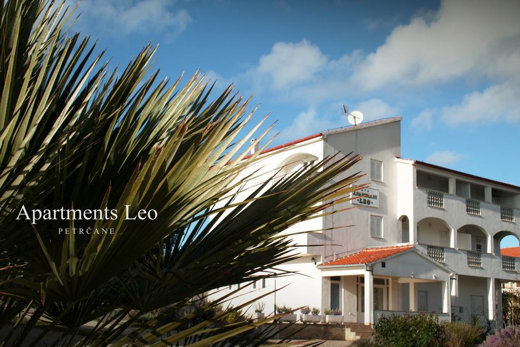 Apartments Leo ペトルチャネ エクステリア 写真