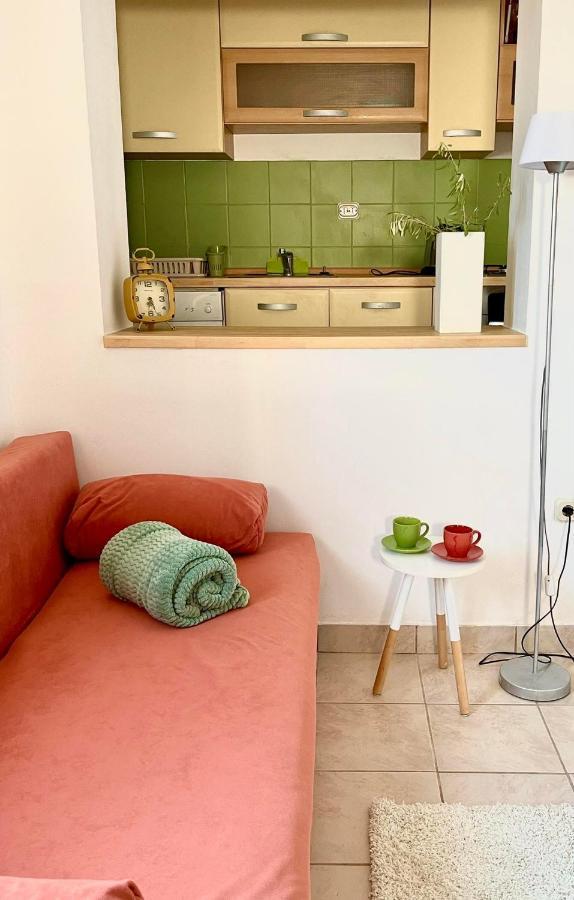 Apartments Leo ペトルチャネ エクステリア 写真