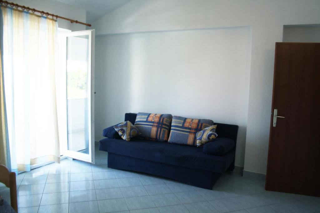 Apartments Leo ペトルチャネ エクステリア 写真